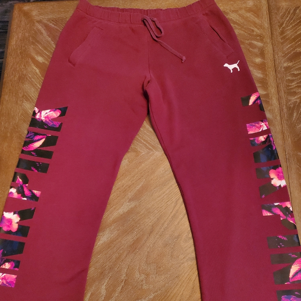 Victoria's Secret Pink Boyfriend Sweatpants in rare Deep Ruby Tropical Print